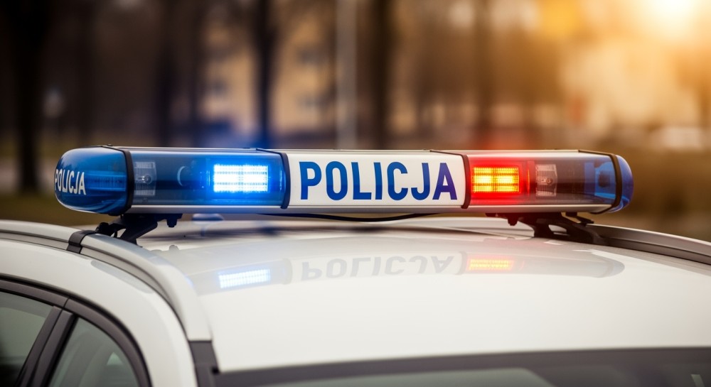 Złodziej alkoholu z bronią w ręku atakuje ochroniarza w gdańskim supermarkecie