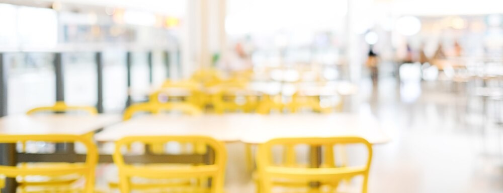 Młodzież z Jagatowa poznaje zasady bezpieczeństwa w sieci z pomocą policji